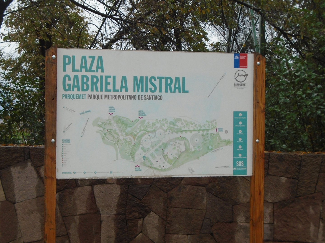 Plaza Gabriela Mistral景点图片