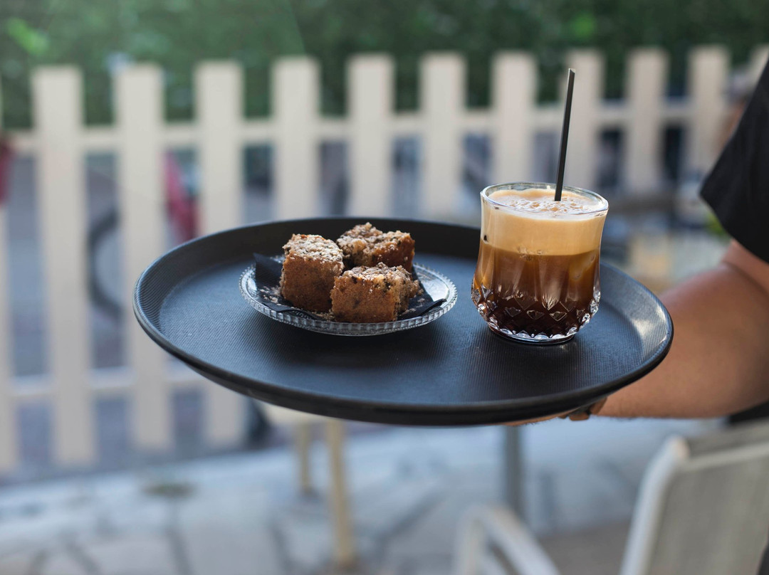 Royal Cafe-Wine Bar-Bistro景点图片