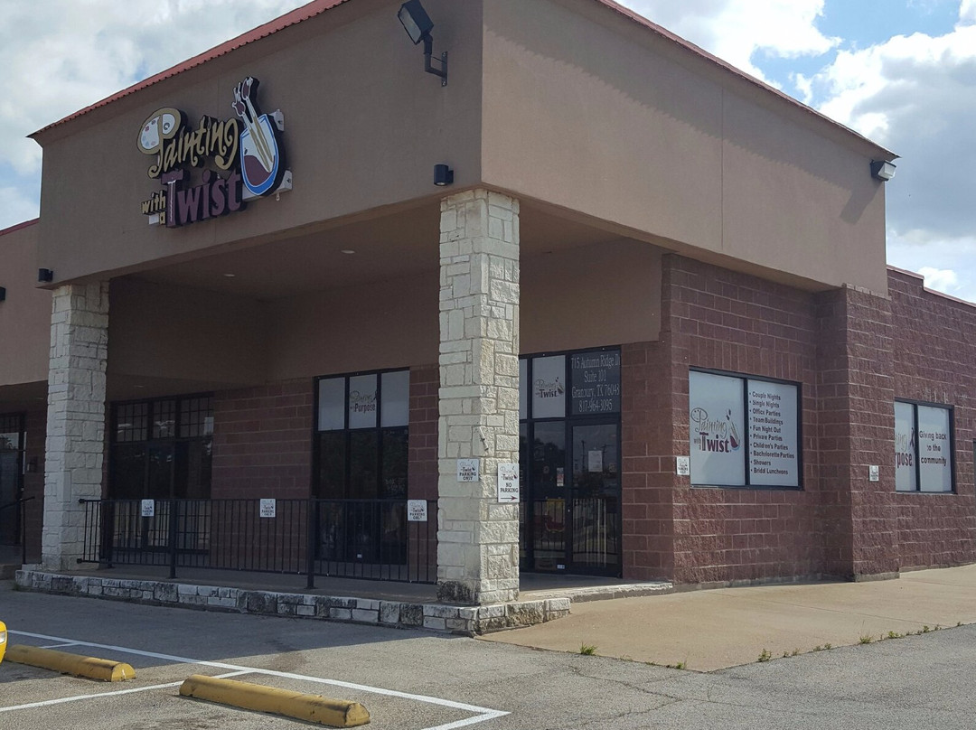 Painting with a Twist-格兰伯里必去景点