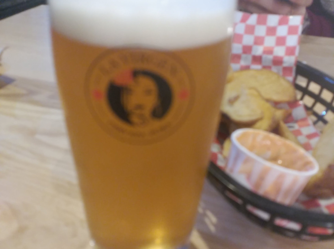 Cervezas La Virgen-拉斯罗萨斯必去景点