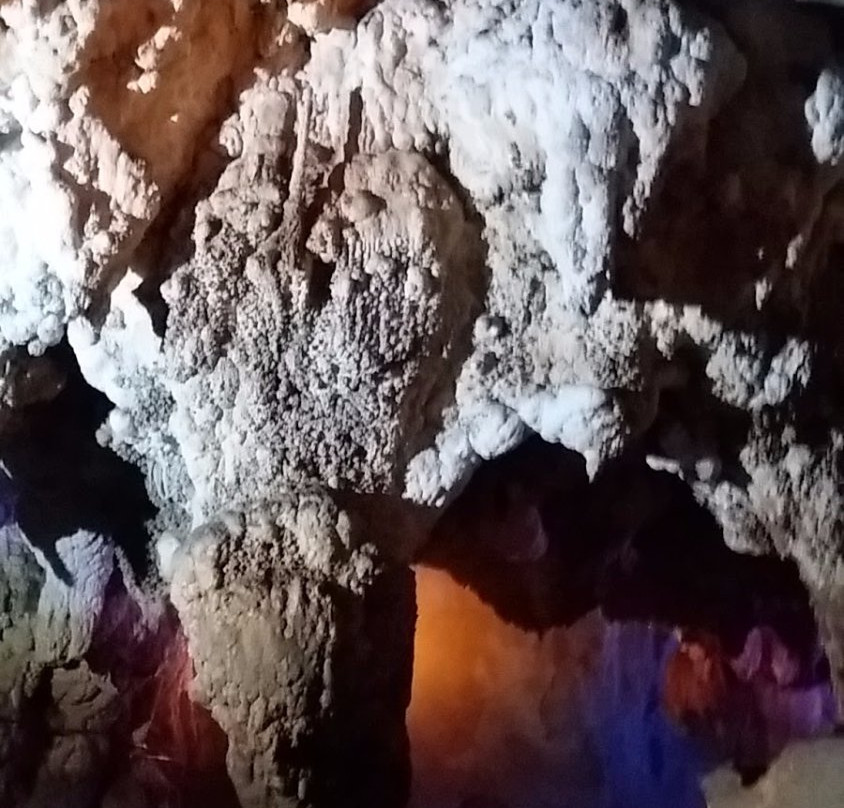 仙桥地下河-英德市必去景点