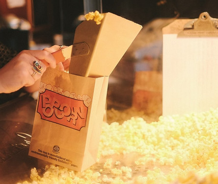 Dragonfly Cinema-Port Orchard必去景点