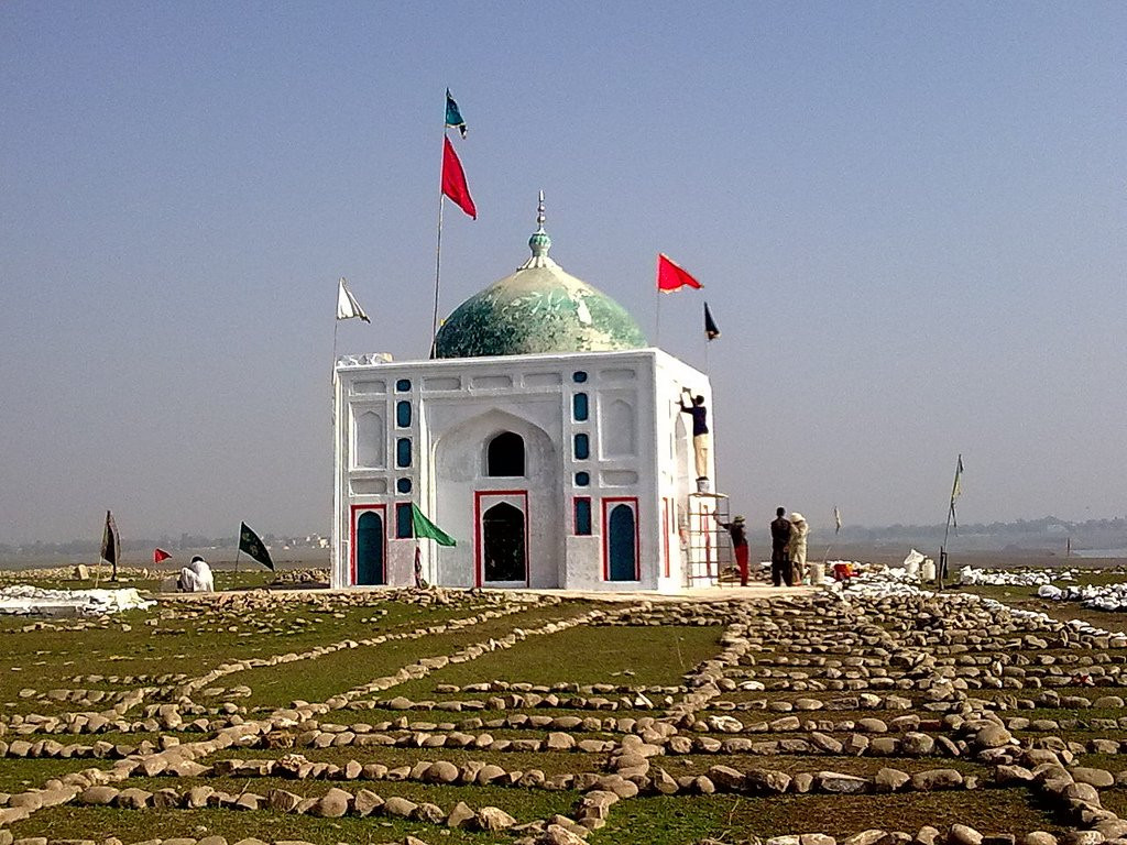 Mirpur旅游景点-Mazar Miran Mir Sarkar