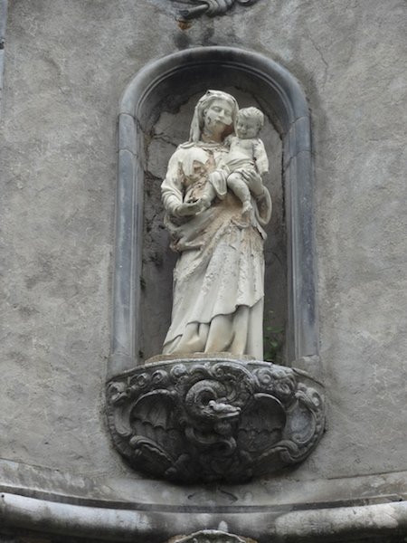 Eglise Notre-Dame-de-la-Pierre de Sarrance景点图片