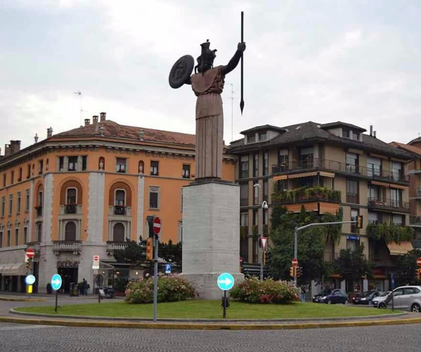 Statua della Minerva景点图片
