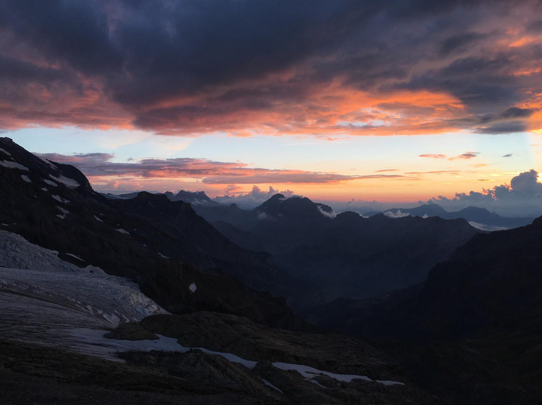 Bluemlisalphutte SAC 2840m-坎德斯泰格必去景点