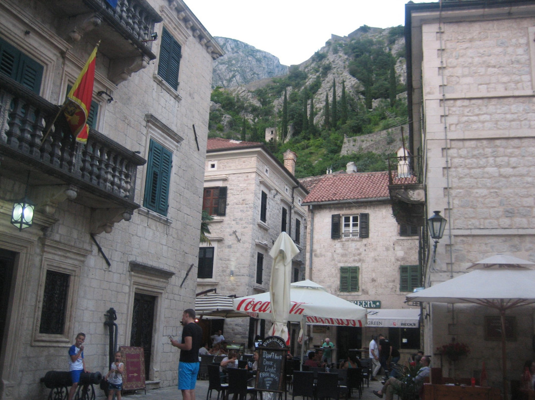 Trg od brašna-科托尔必去景点