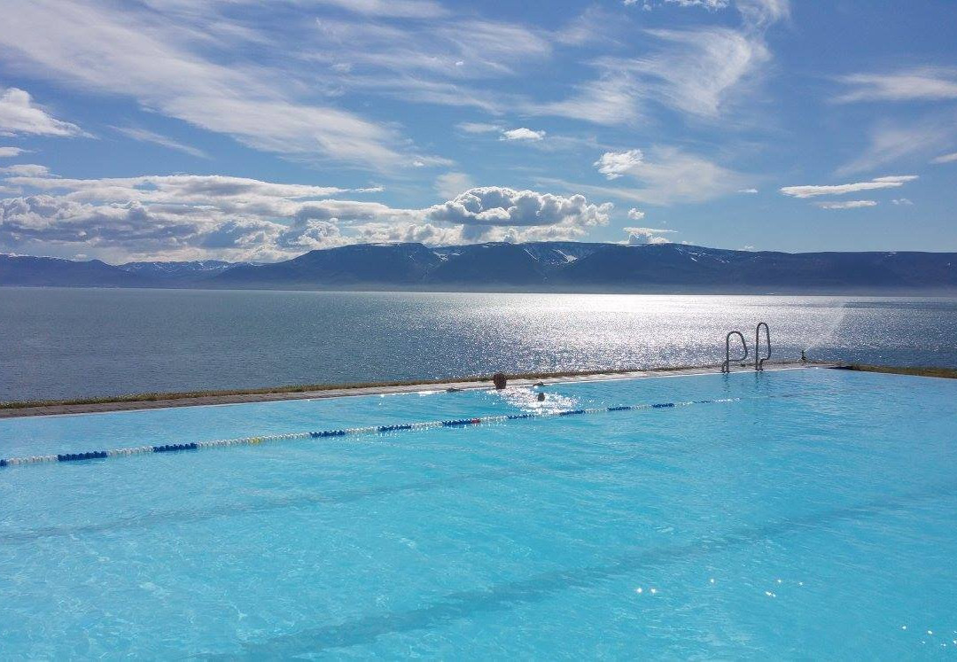 Thermal bath Hofsos, Iceland景点图片