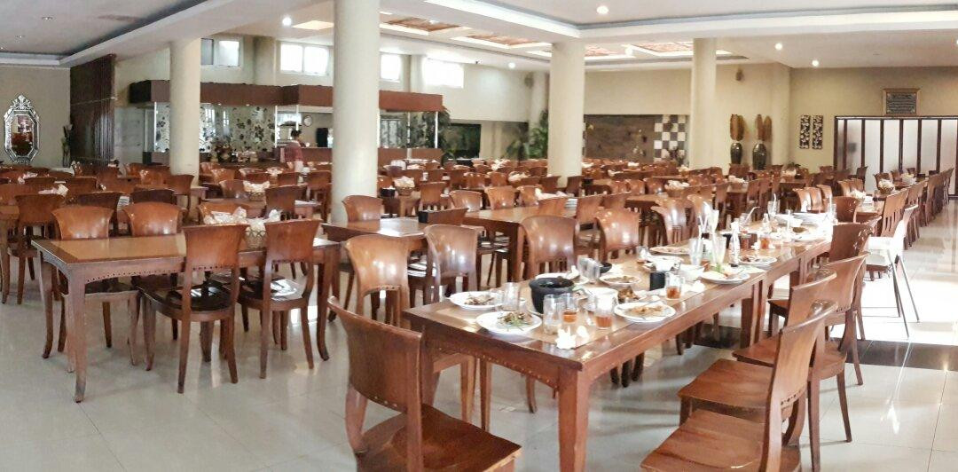 Ayam Goreng Suharti主图