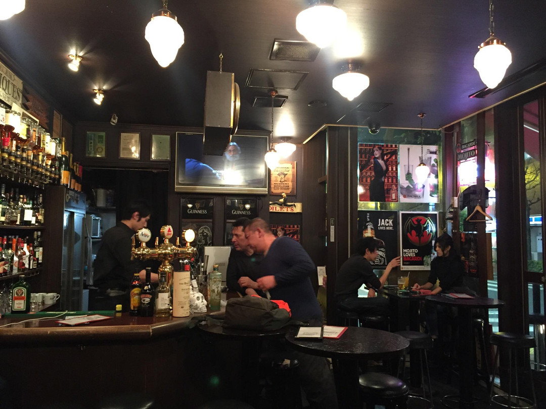 BAR ACQUA西武新宿駅北口店