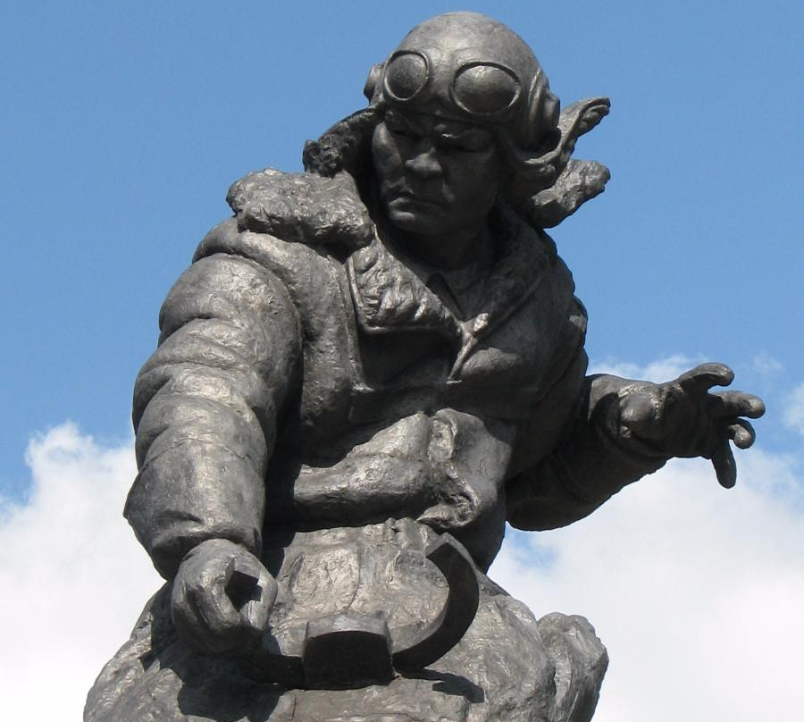 Monument Nurken Abdirov-加拉干达必去景点