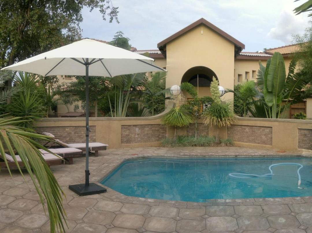 Lephalale酒店住宿-Madidinkwe Guest Villa