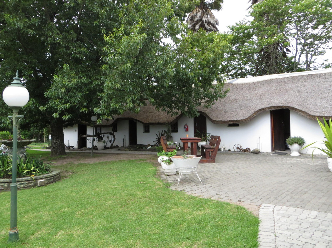 Idutywa酒店住宿-Red Valley B&B