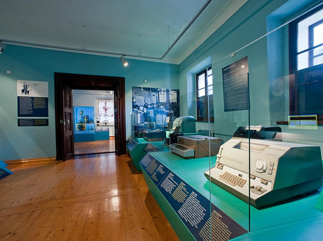 Museum of Post and Telecommunications-Polhov Gradec必去景点