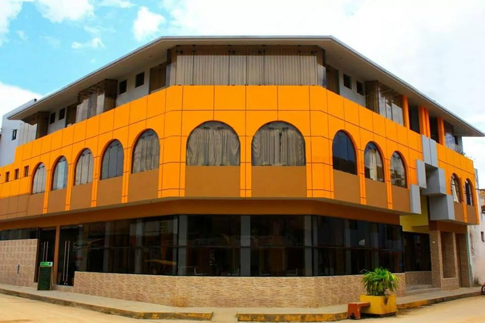 Nueva Cajamarca酒店住宿-Gran Bombonaje Rioja Hotel