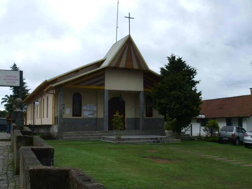 Acólitos Paróquia São Francisco de Assis Monte Verde-MG-蒙特贝尔德必去景点