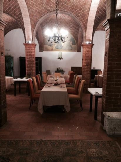 丘西餐馆和美食-La Locanda delle scuderie