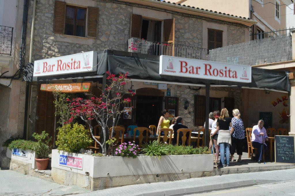 Es Capdella餐馆和美食-Bar Rositas Calvia