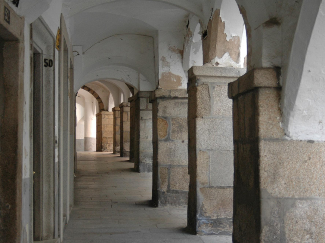 中世紀的拱廊 (Évora)-埃武拉必去景点