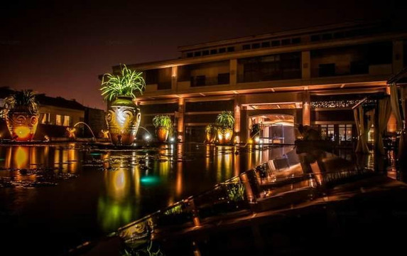 汤山御庭精品酒店主图