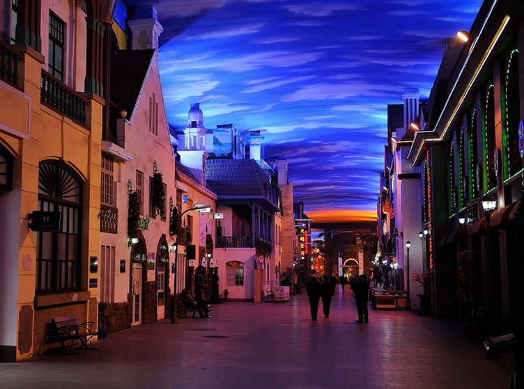 天幕城-青岛市必去景点