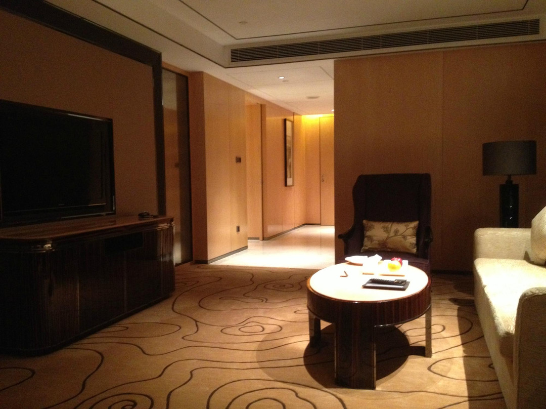 中山利和希尔顿酒店主图