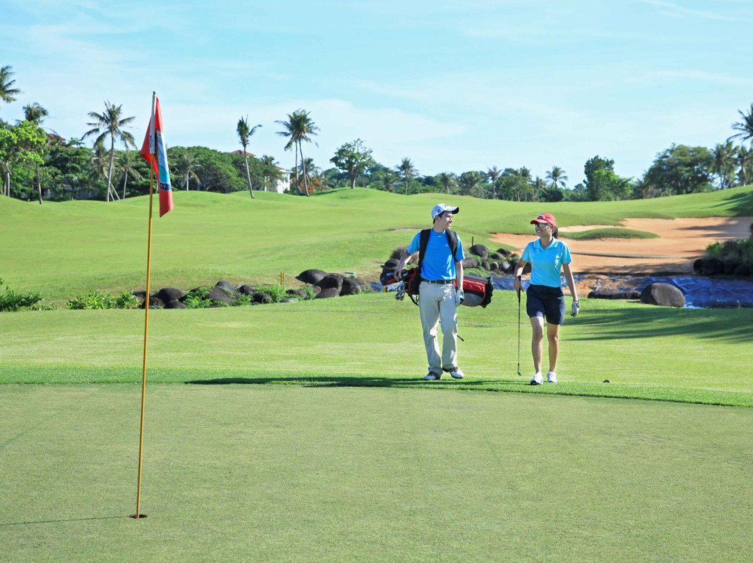 球道蓝水球场-长滩岛必去景点