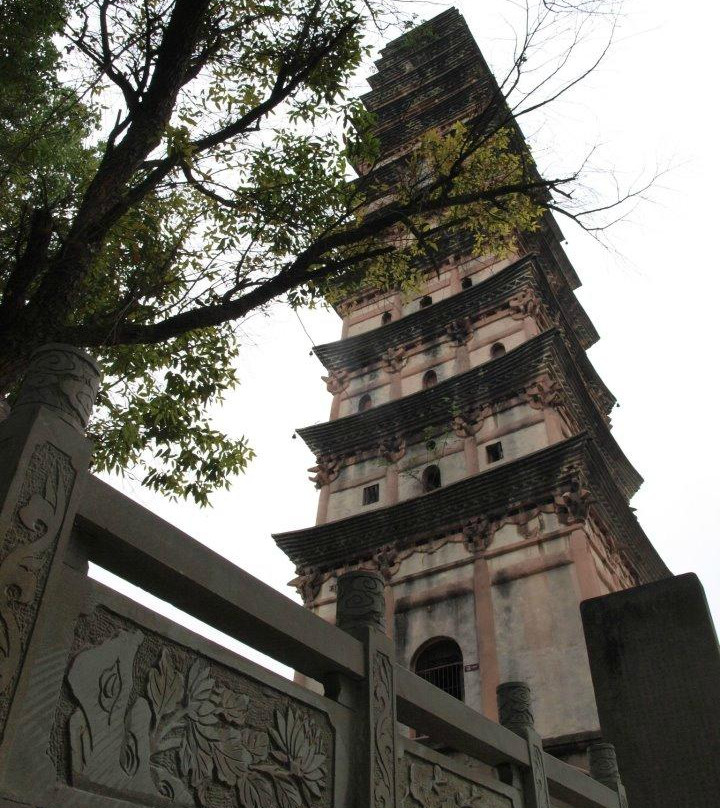 宋代白塔-南充市必去景点