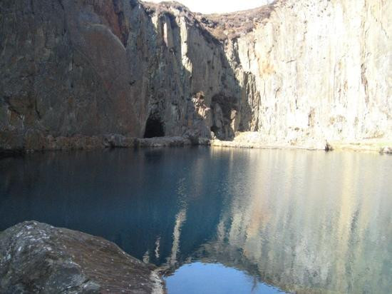 Blue Lake景点图片