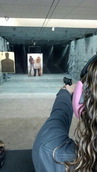 Kiffney's Firearms and Indoor Range-拉哥岛必去景点