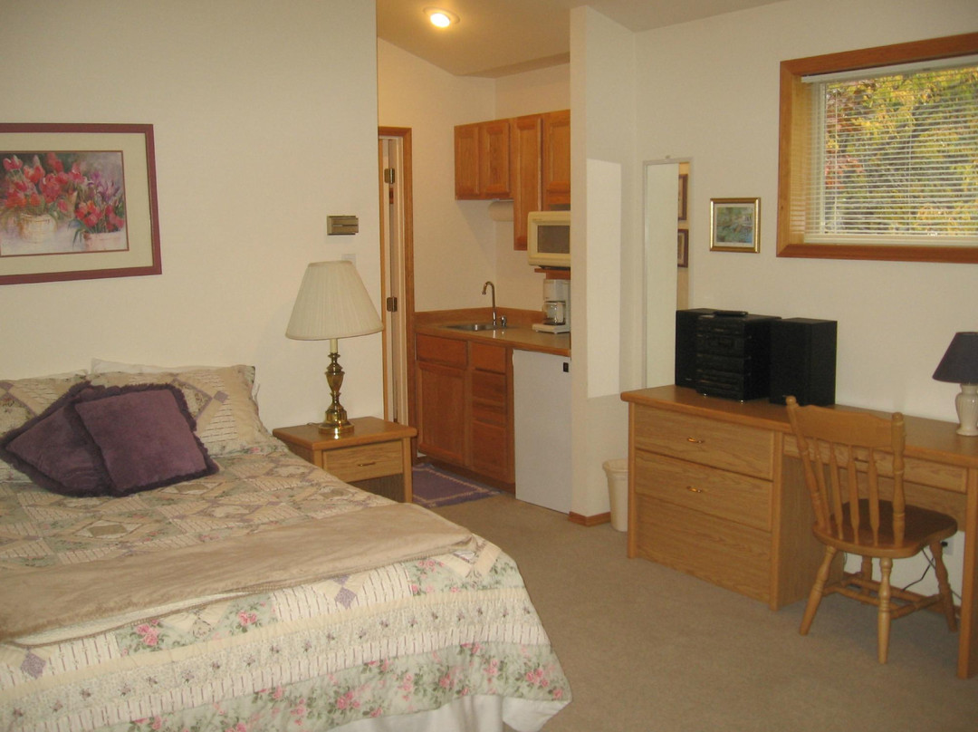 The Waterhouse主图