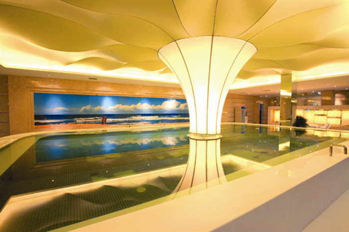 法尔胜大酒店主图