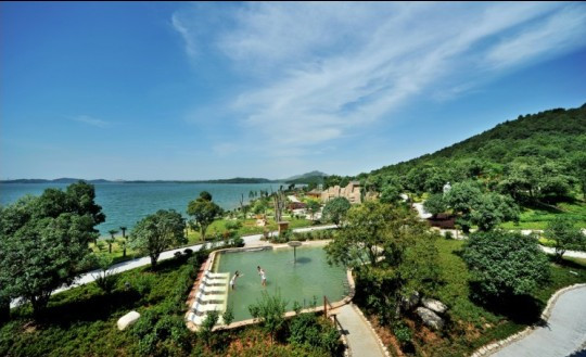 山湖温泉酒店主图