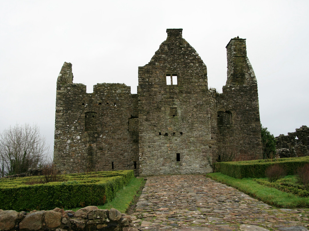 Tully Castle景点图片