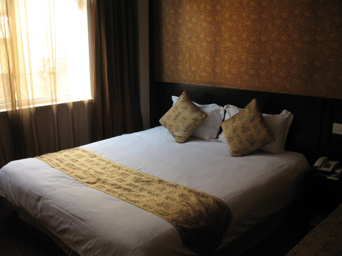 上海宝隆居家旅店纪念路店主图