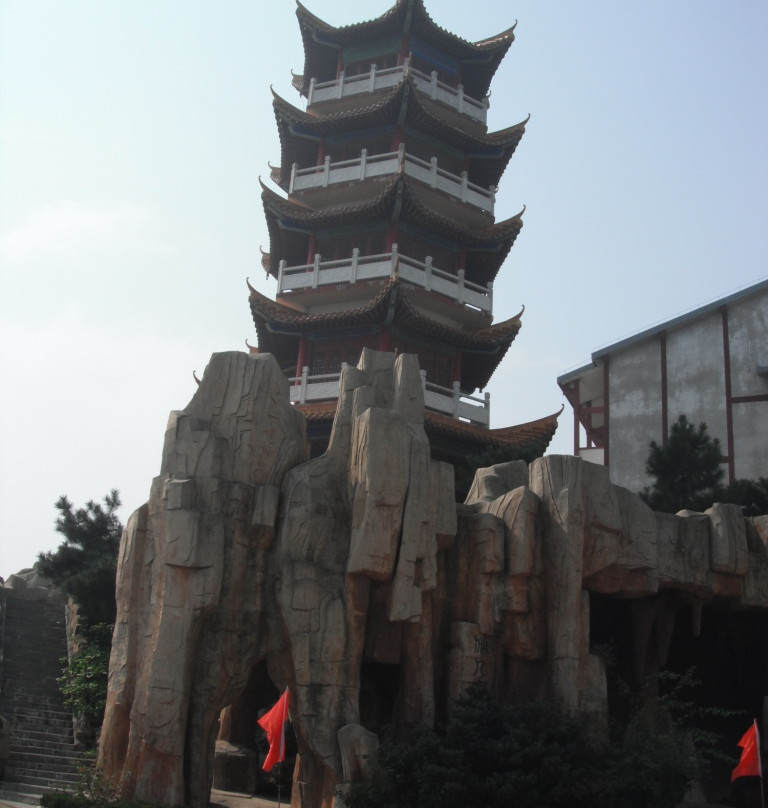 梁子岛梦天湖生态山庄主图