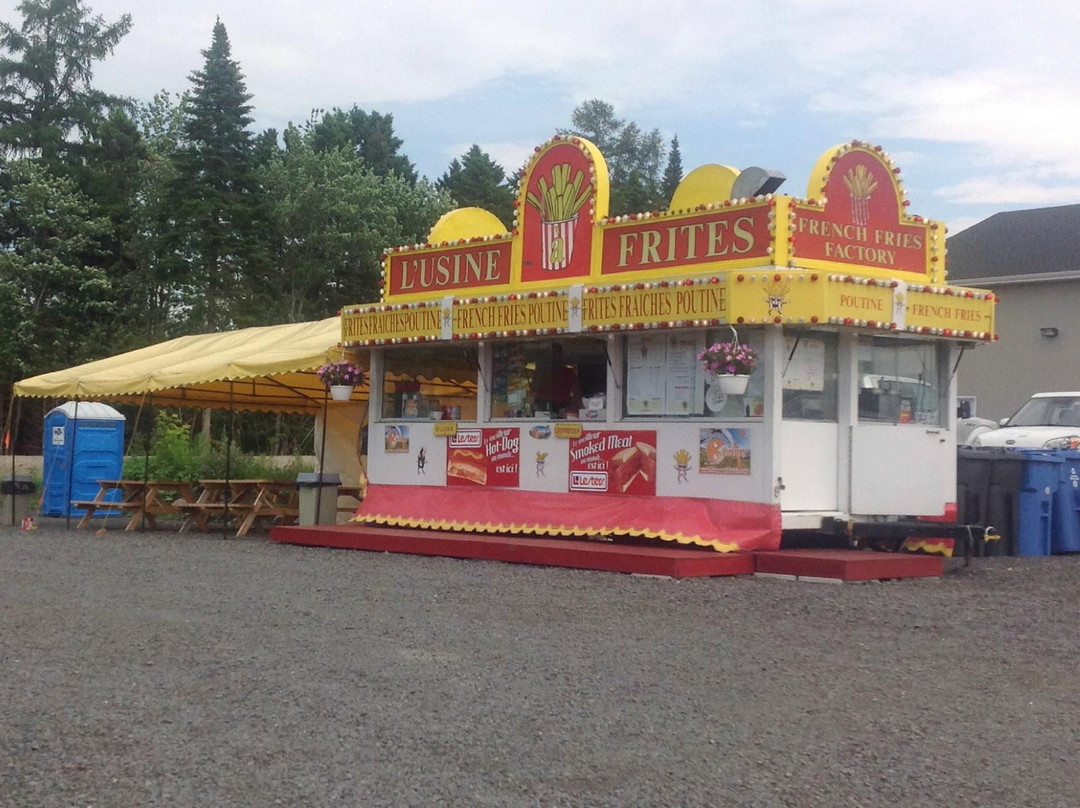 温达基餐馆和美食-Casse-croûte L'usine À Frites