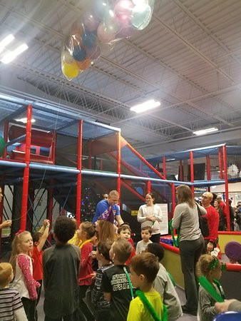 Cafe O'Play-Stow必去景点