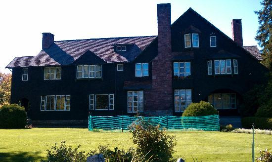 Conrad Mansion-卡利斯佩尔必去景点