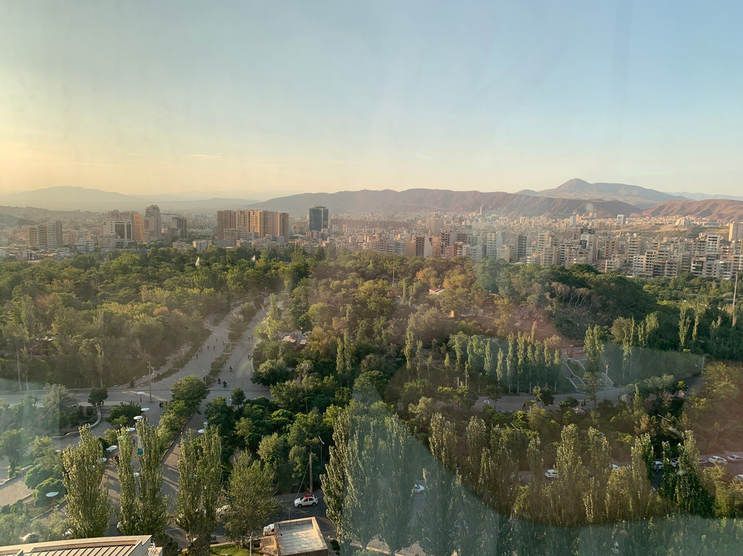 Tabriz El-Goli Pars Hotel主图