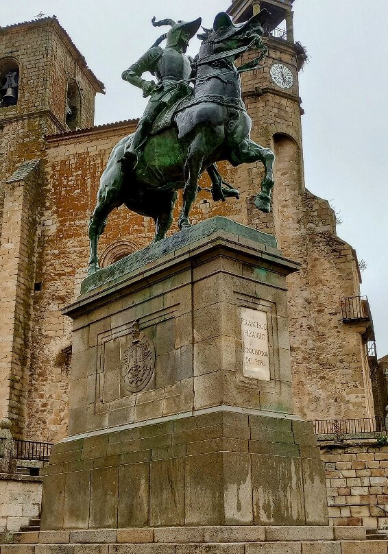 Estatua Ecuestre de Francisco Pizarro-特鲁希略必去景点