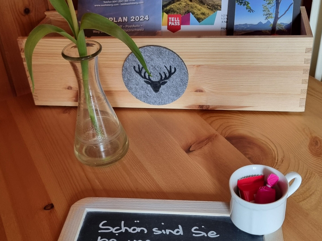 特奥酒店主图