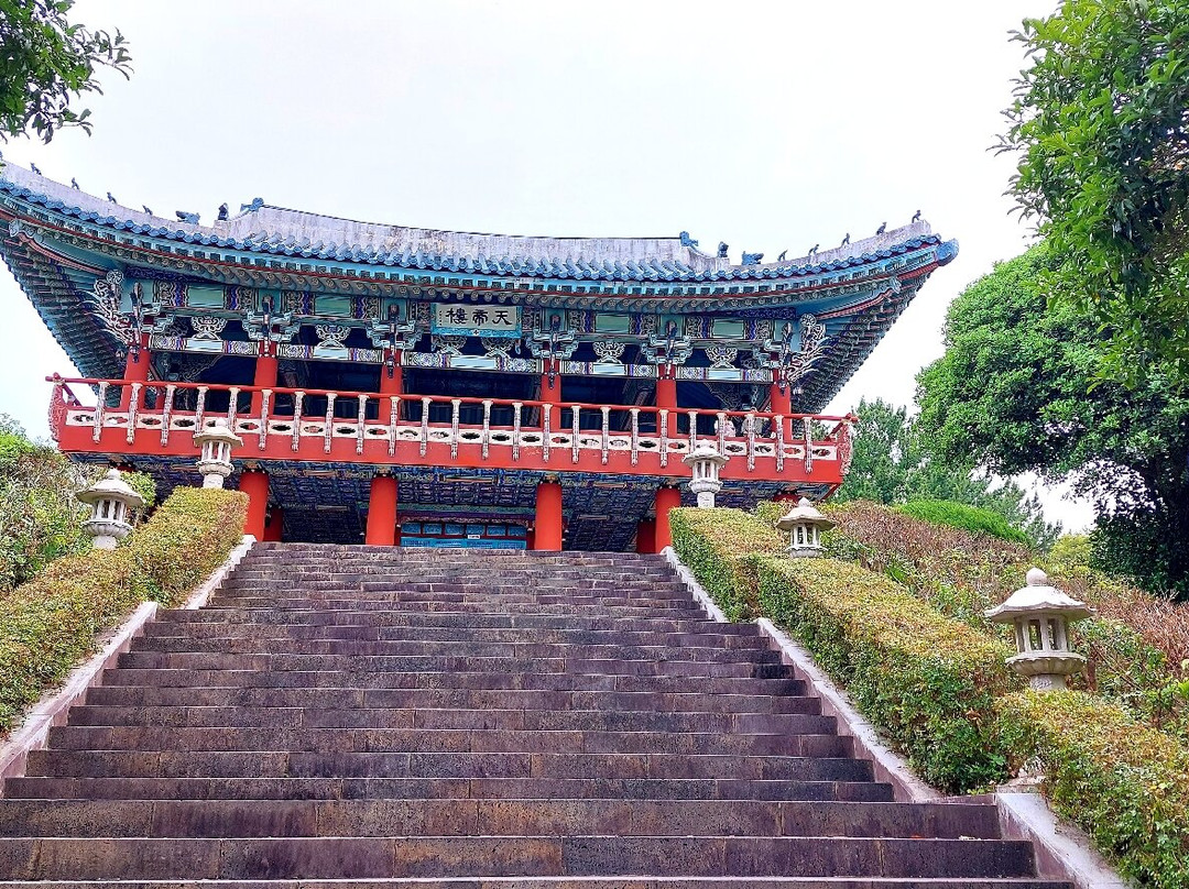 Cheonjeyeon Falls-西归浦市必去景点
