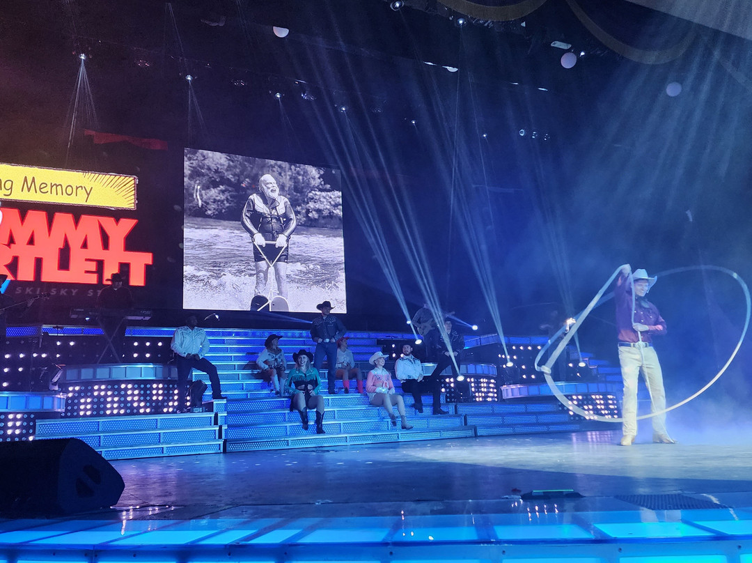 Sneaky Pete's Wild West Dinner Show-威斯康星峡谷必去景点