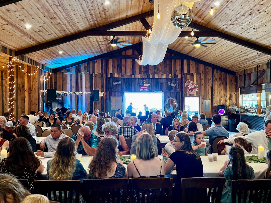 The Barn Again Lodge主图