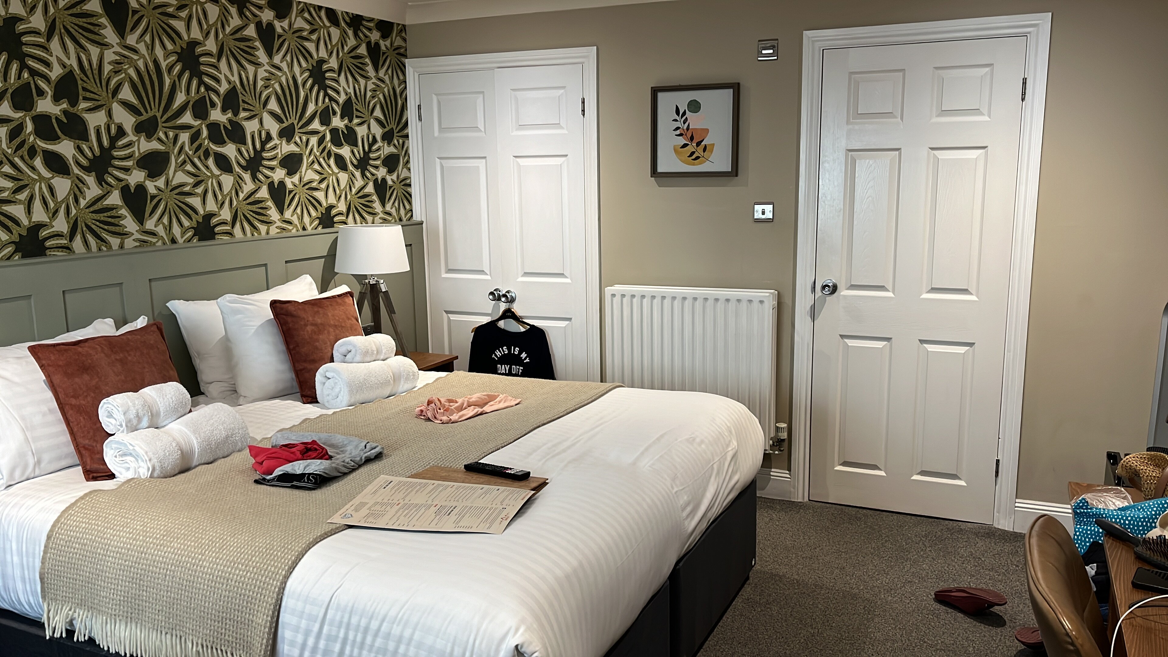 Harper's Steakhouse With Rooms At Swanwick Marina-客卧