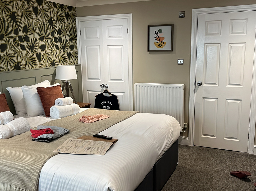 Harper's Steakhouse With Rooms At Swanwick Marina主图