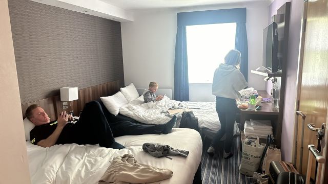Holiday Inn Express 格伦罗西斯-官方