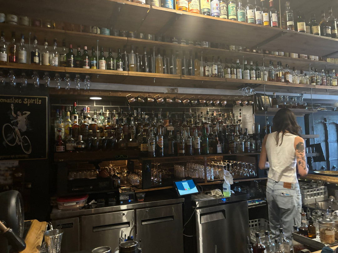 Monashee Spirits Craft Distillery景点图片