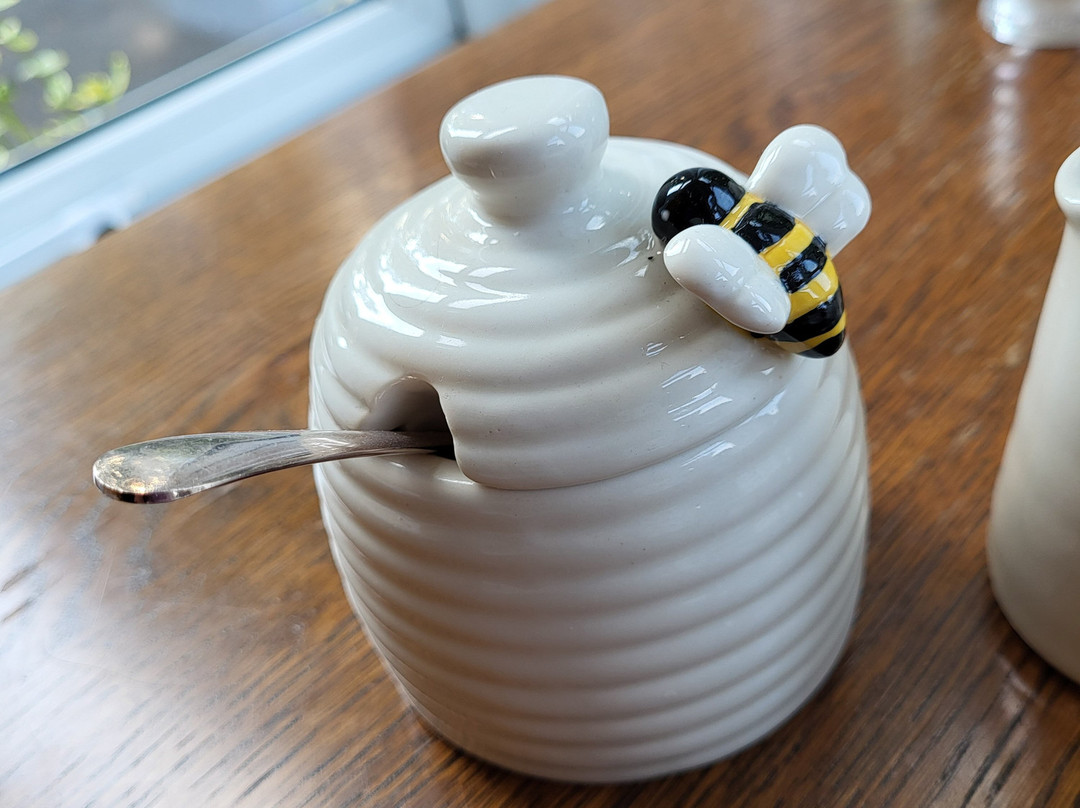 The Hive at 52主图